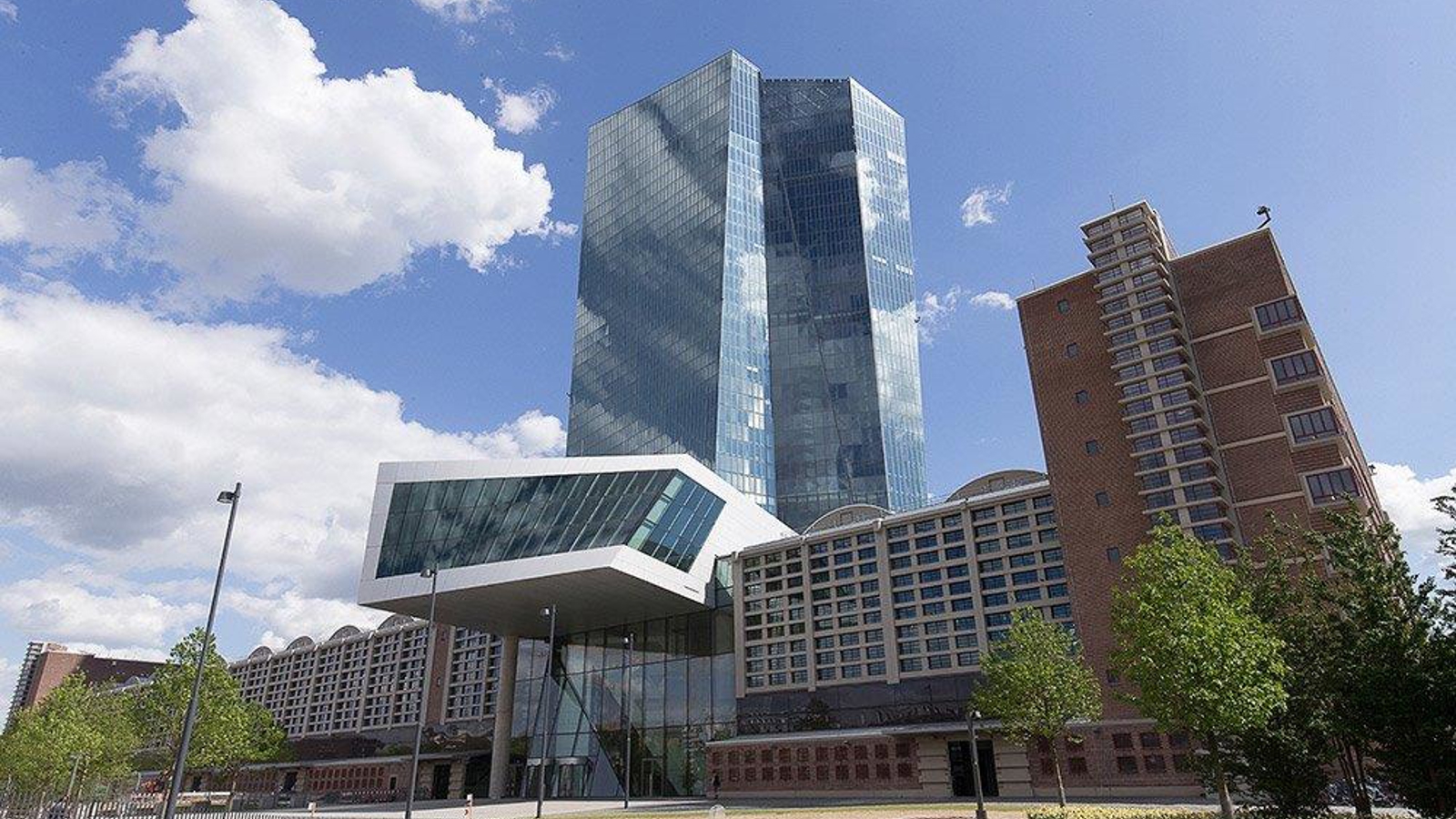 ECB gebouw van buitenaf