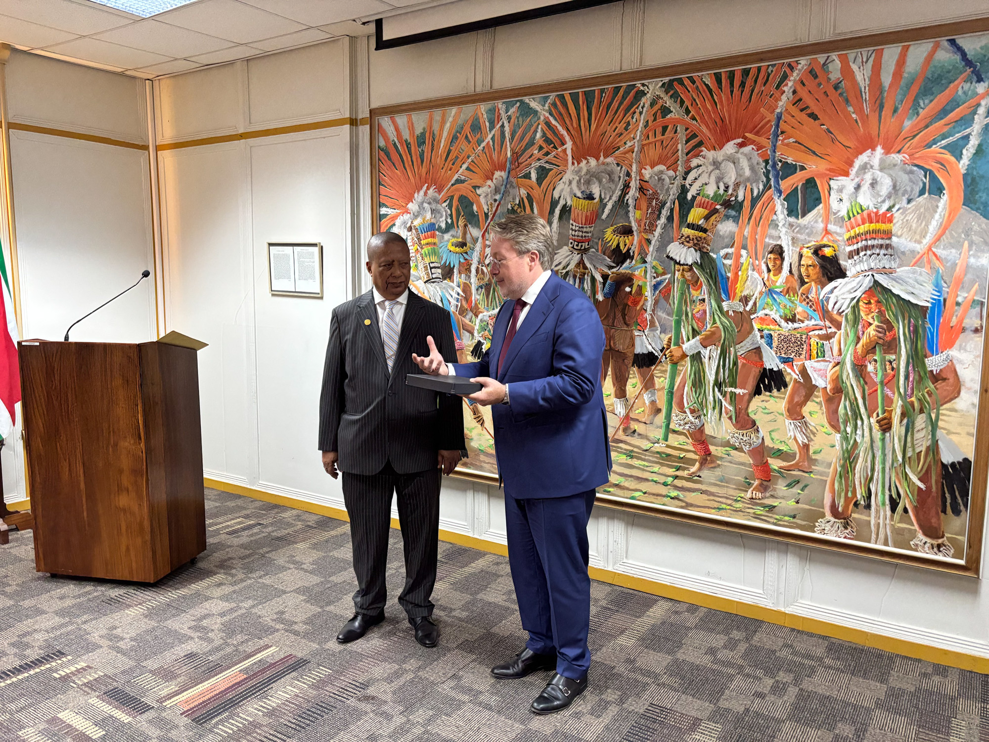 Olaf Sleijpen in Paramaribo, waar hij sprak op uitnodiging van de Centrale Bank van Suriname.