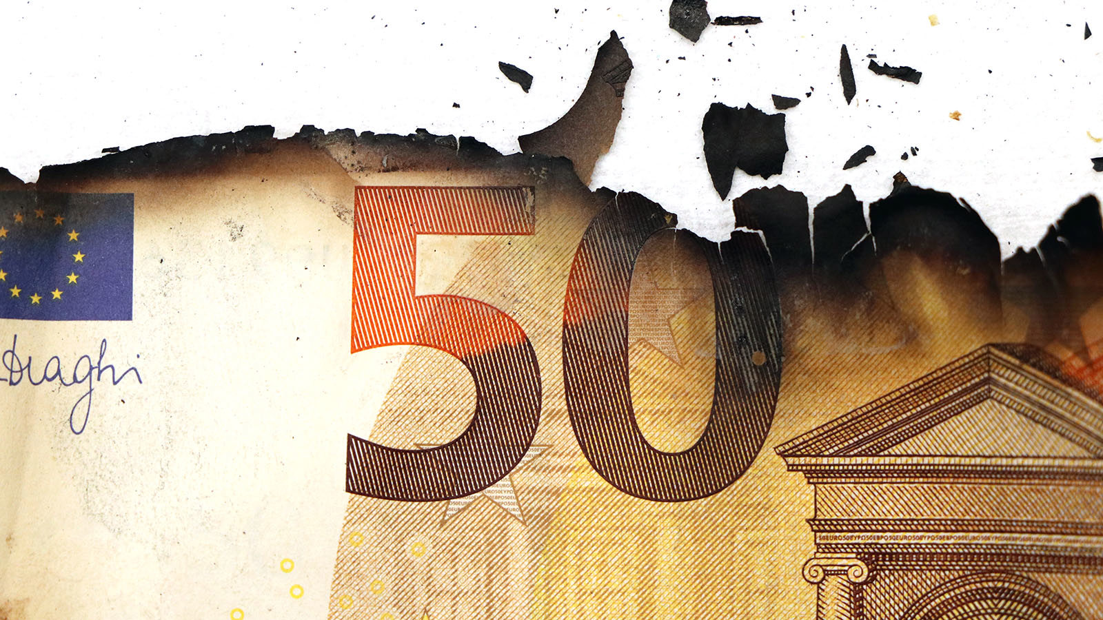 Een beschadigd biljet van vijftig euro