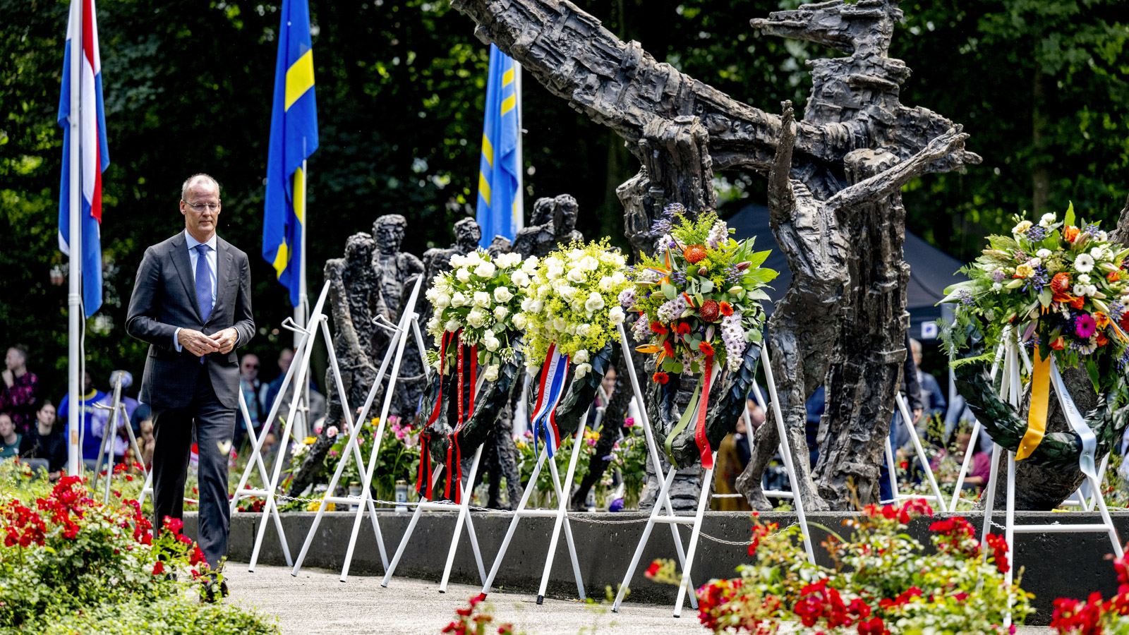Knot bij het Nationaal Monument Slavernijverleden
