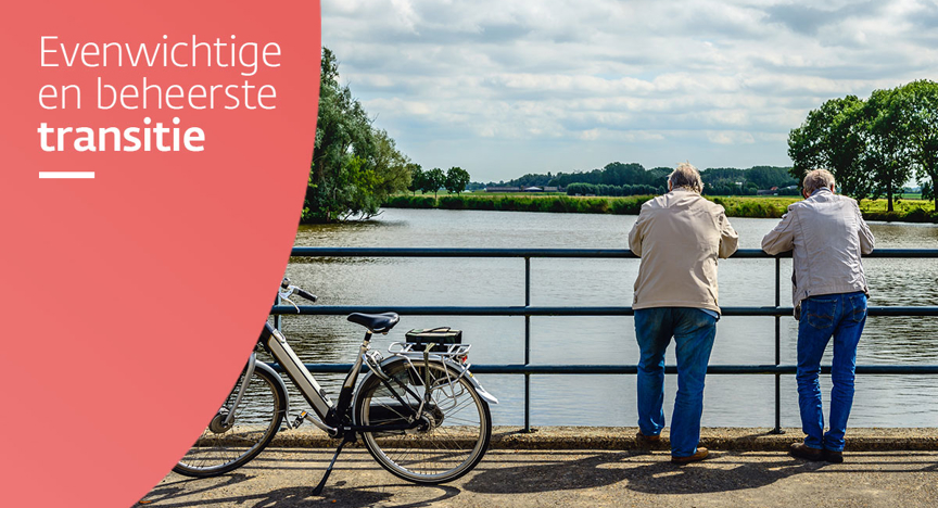 Oudere op brug