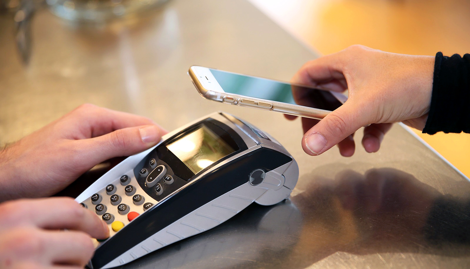 Contactloos betalen met telefoon