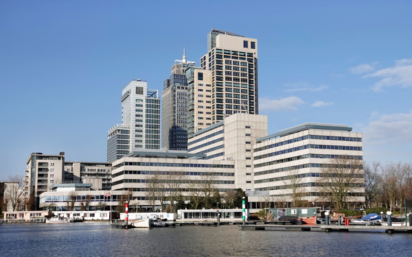 DNB Toorop aan het water