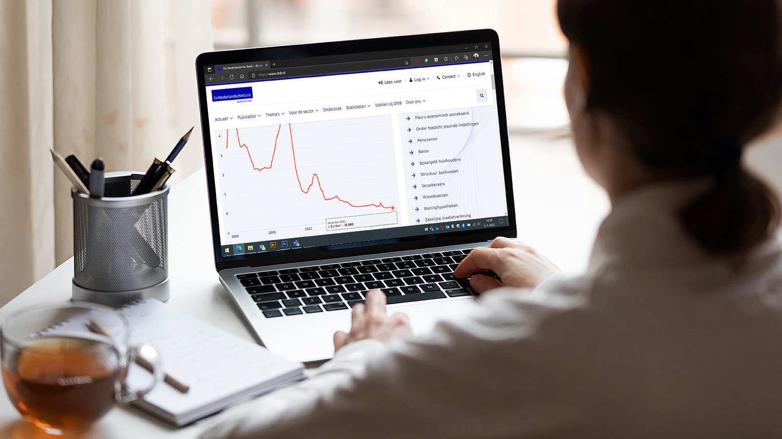 Website van DNB op laptop