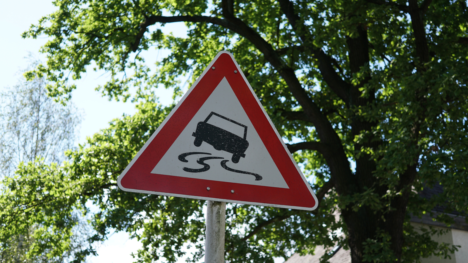 Verkeersbord slipgevaar