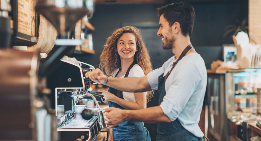 Koffie maken in restaurant