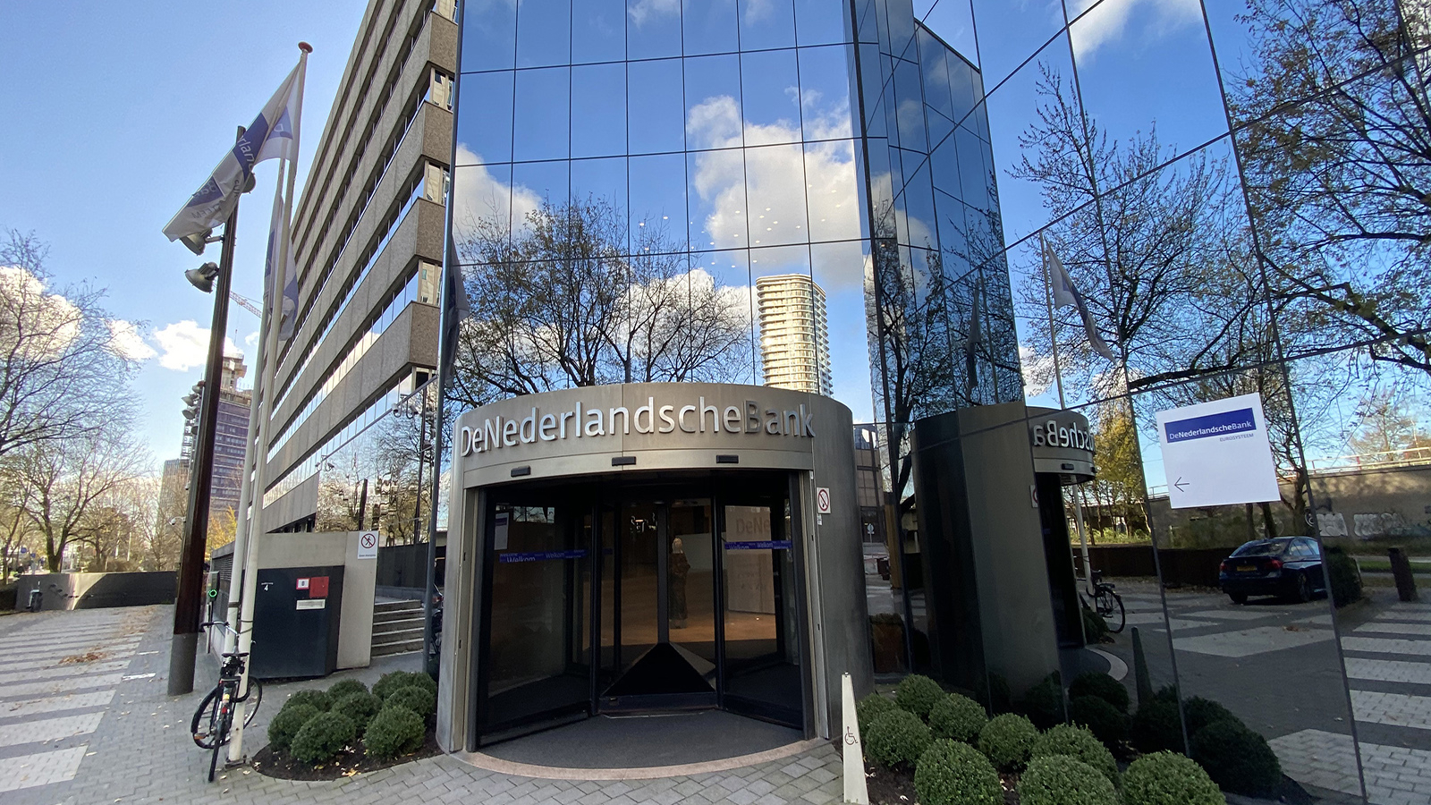 Het gebouw Toorop aan de voorkant 