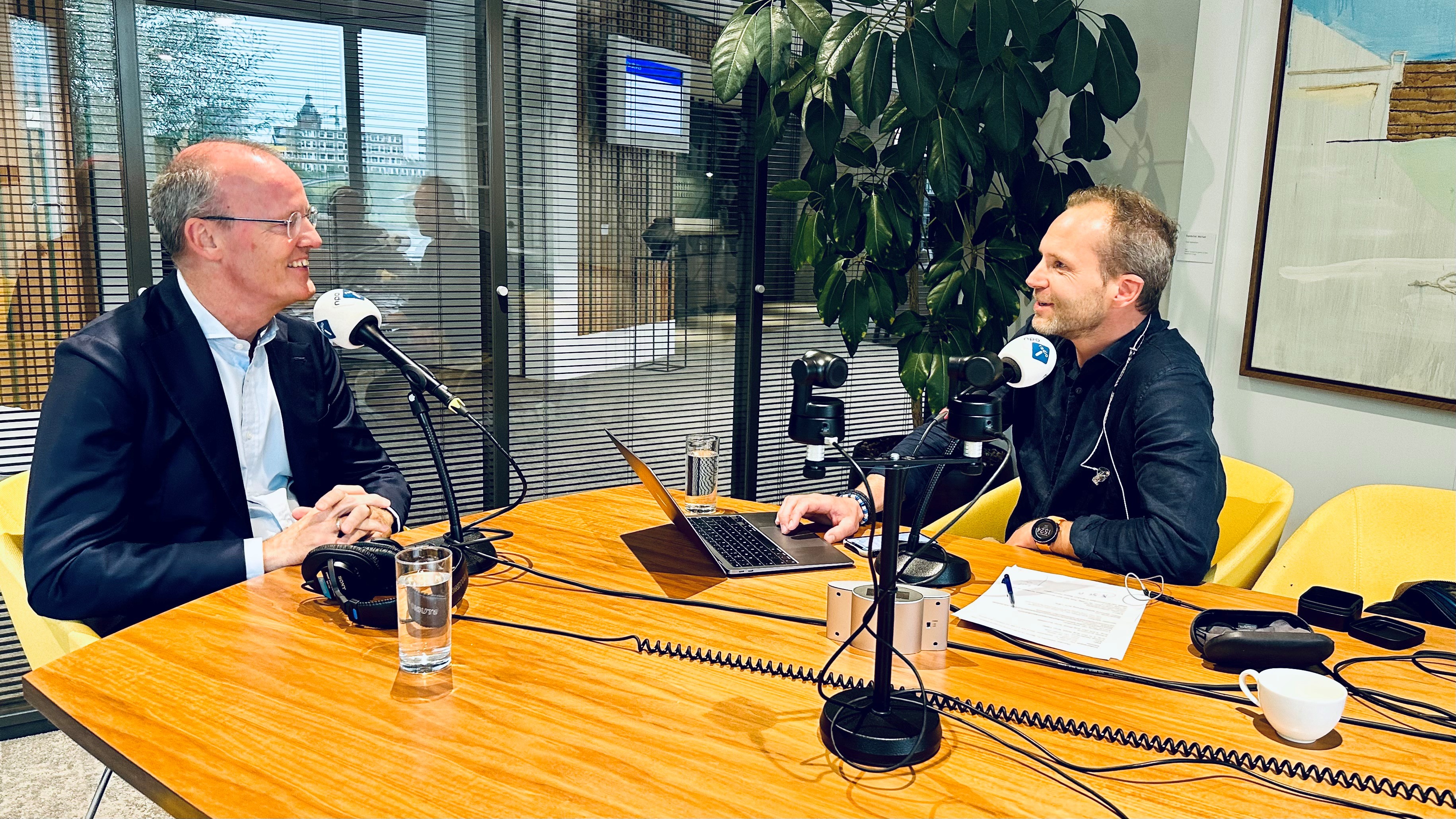 Klaas Knot te gast bij Geld of je leven op Radio1.
