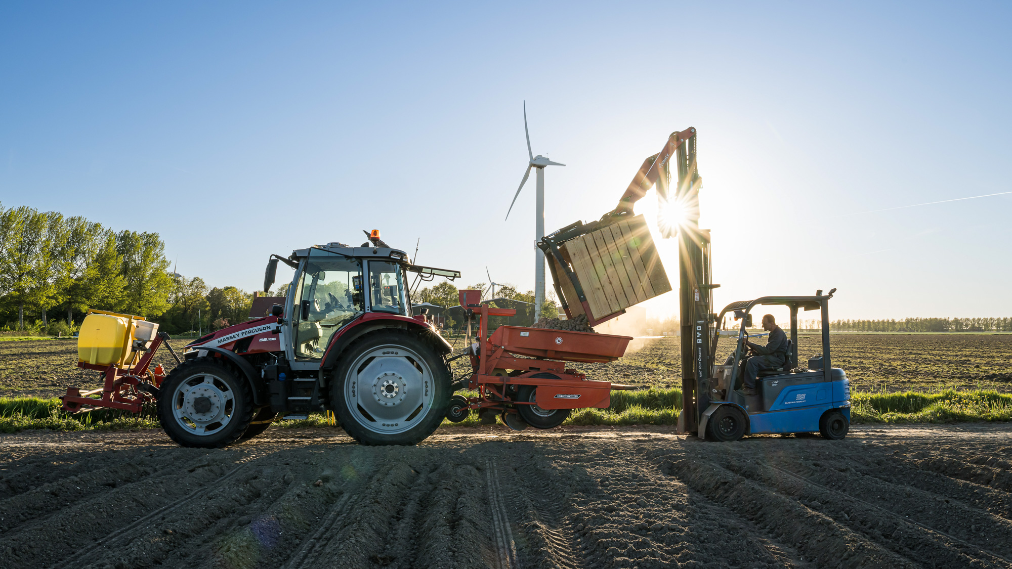 Tractor op het land
