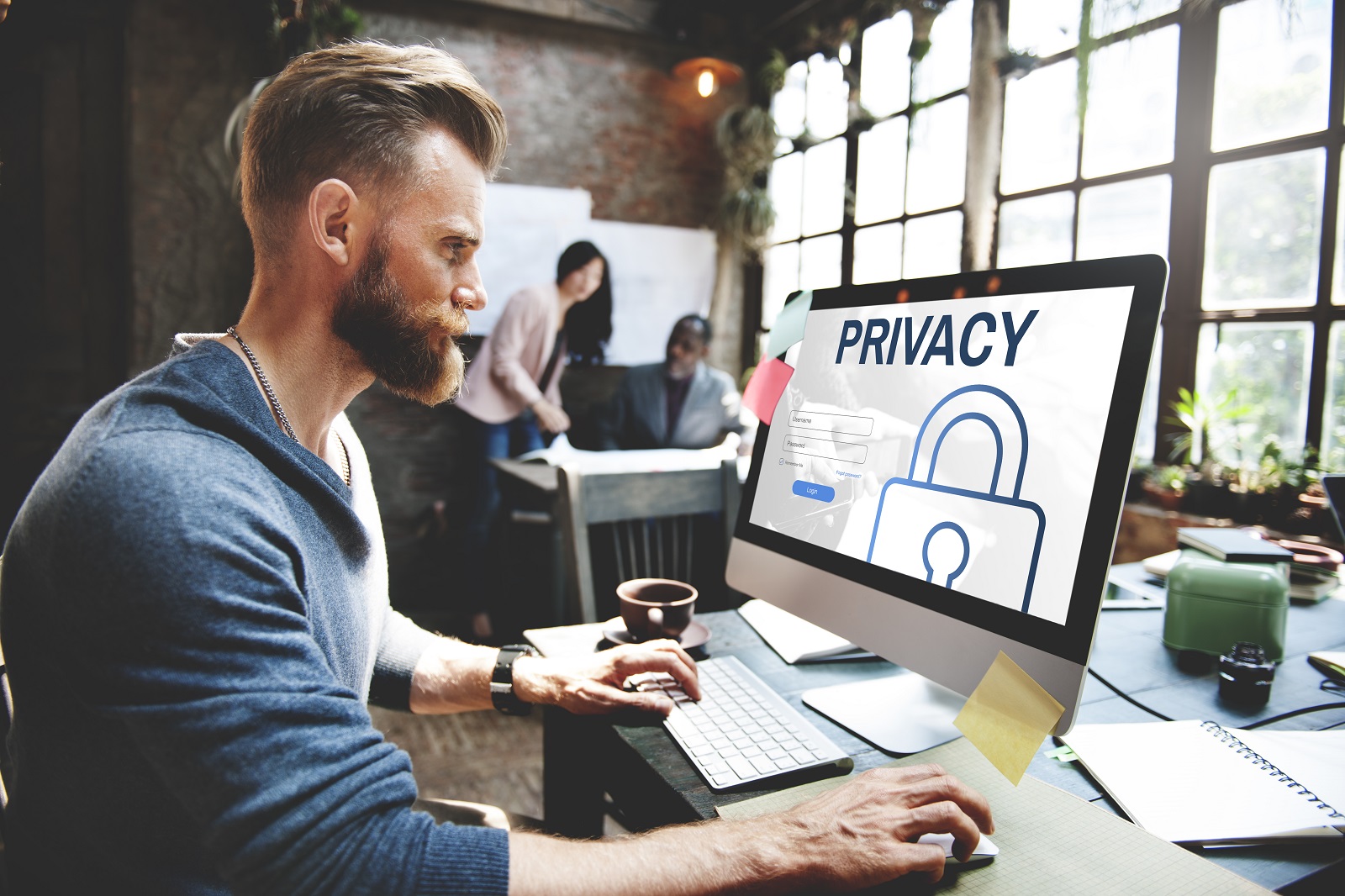 Computer met privacy op het scherm